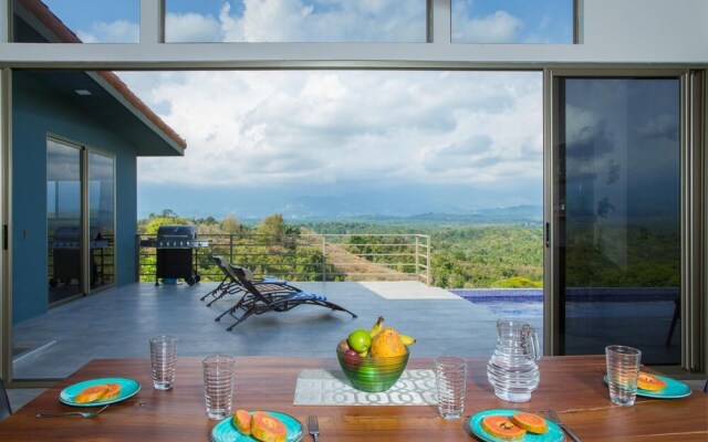 Secret Mountain Top 3BR Casa Colibr With Jungle Views Private Pool BBQ