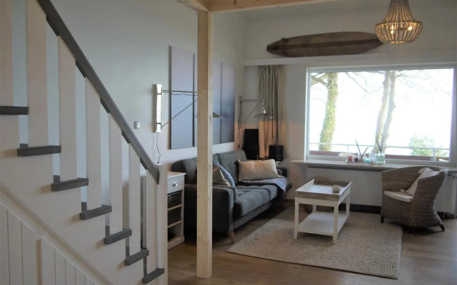 Sea View Lodge