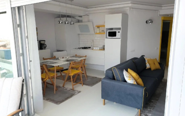 Wave 2 Promenada Apartments