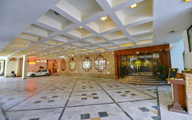 Hotel Maharani Plaza