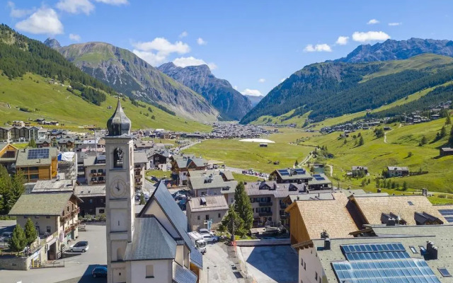 Alpino Ski in-Ski out 10m