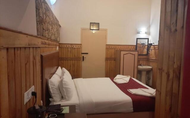 Pine Borough Inn