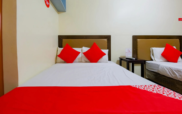 OYO 431 Apollo 11 Apartelle