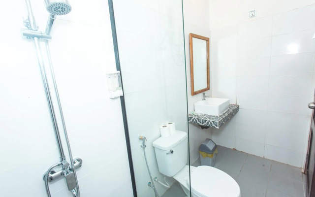 Grand Elevation Hotel