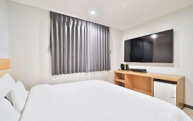 Hotel 701