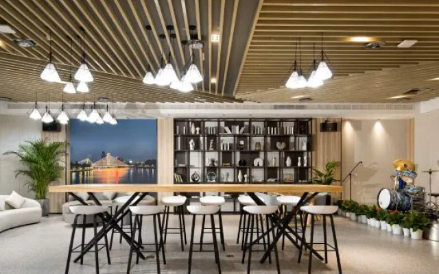 New Century Manju Hotel (Ningbo Nantang Old Street Railway Station)