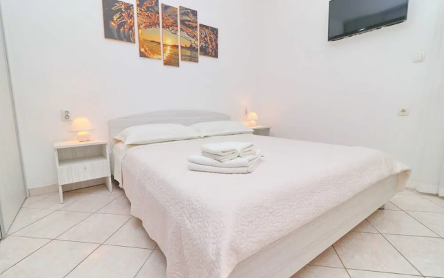 Seafront Apartments Anthony