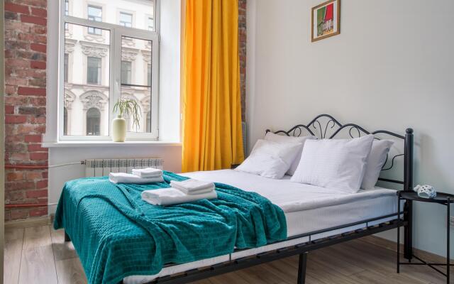 SeApart. На Большом 13 (бывш. Апартаменты на Большом проспекте Петроградской Стороны)