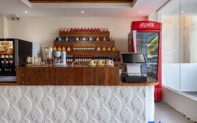 West Island Story Inn