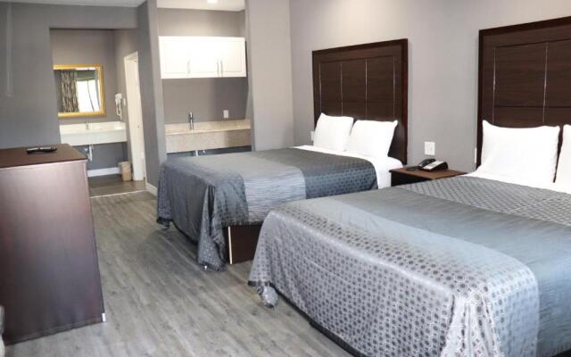 Atlantis Inn and Suites