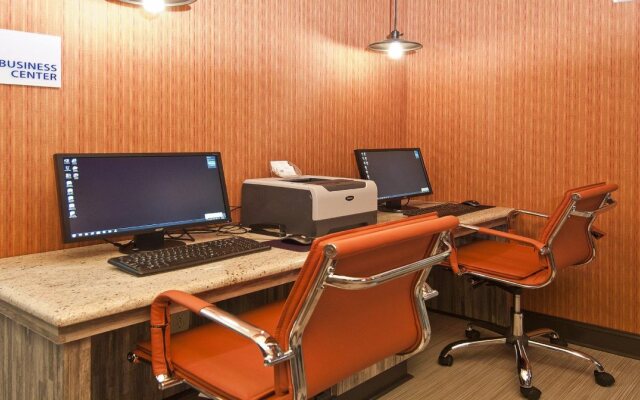 Holiday Inn Express & Suites Olive Branch by IHG