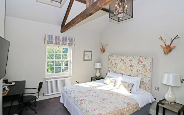 Plum and Partridge Inn