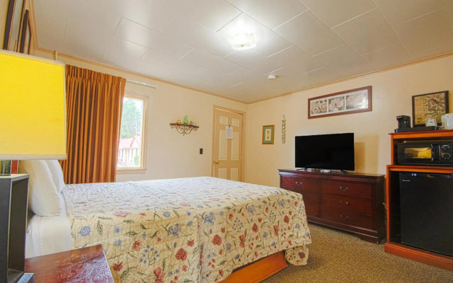 Sunflower Motel