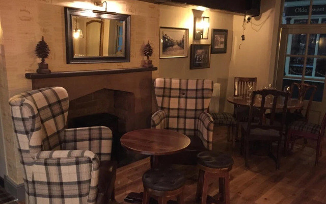 Crown Hotel