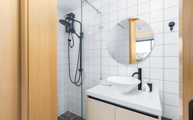 2BR Close to Beach  Pool Views C256