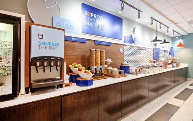 Holiday Inn Express & Suites Rancho Mirage - Palm Spgs Area by IHG