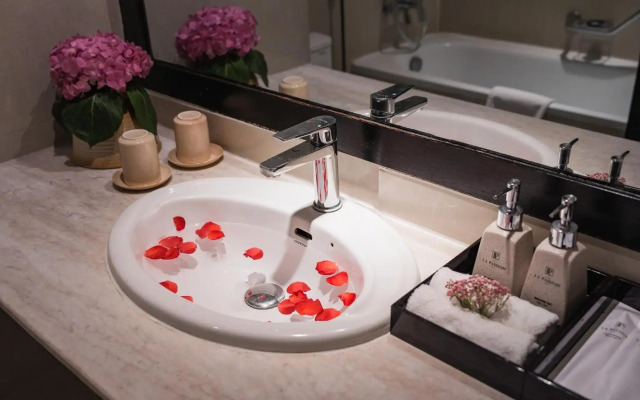 La Passion Classic Hotel