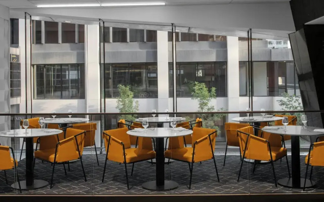 Courtyard Calgary Downtown