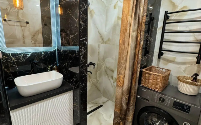 Apartments on Molodogvardeyskaya street 2/91