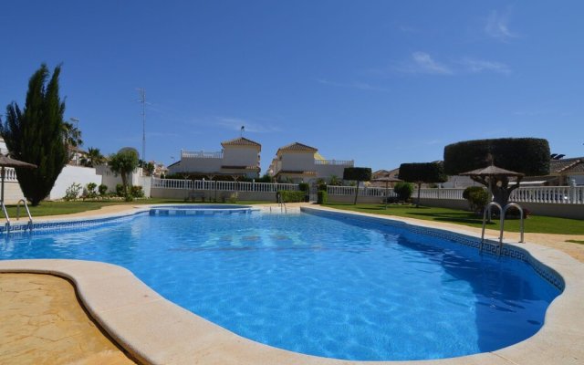 Nice holiday home in Lo Crispin near Ciudad Quesada with shared pool