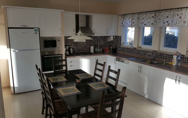 Holiday Villa in Kizkalesi Mersin, 100 m From sea