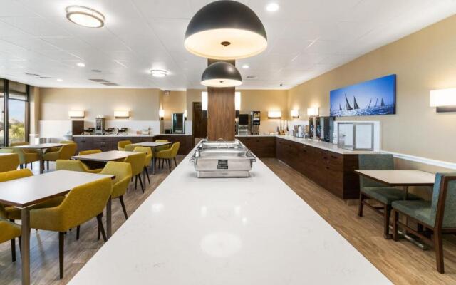 Beachfront Palms Hotel Galveston