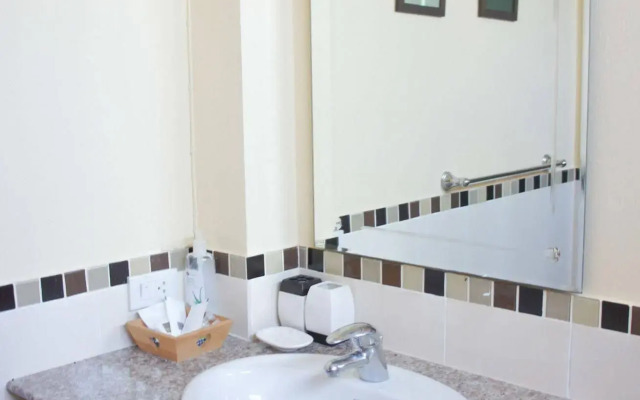 The Heritage House & Garden