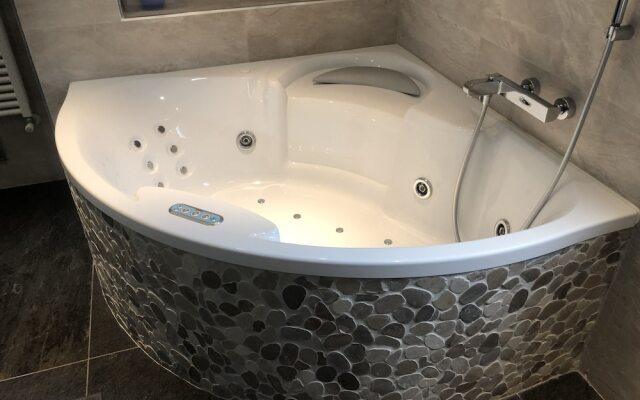 Remarkable 4-bed Villa in Bellano