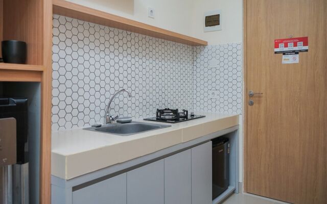 Fully Furnished And Cozy Studio Apartment At B Residence