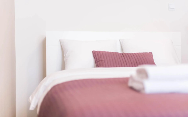 Oasis Apartments - Westend III