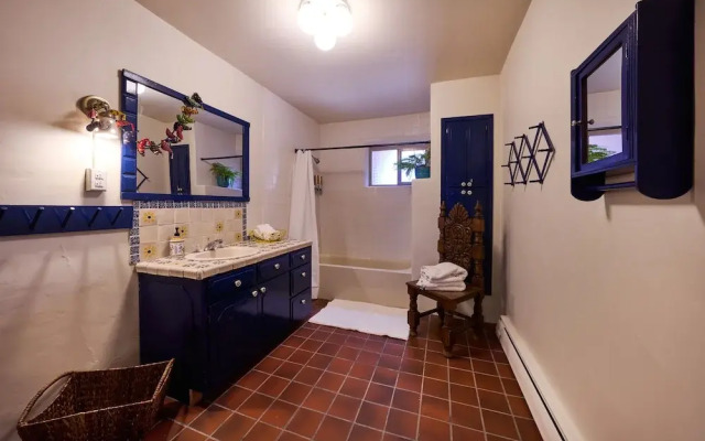 Loba Luna Bed & Breakfast