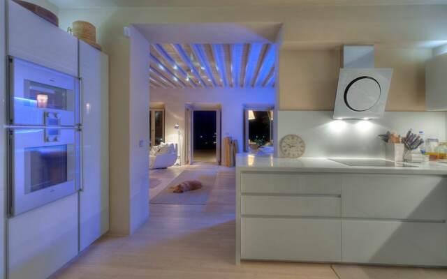 Villa Shay By The Pearls Collection