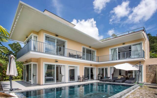 Seaview Pool Villa Dragon D in Tropics