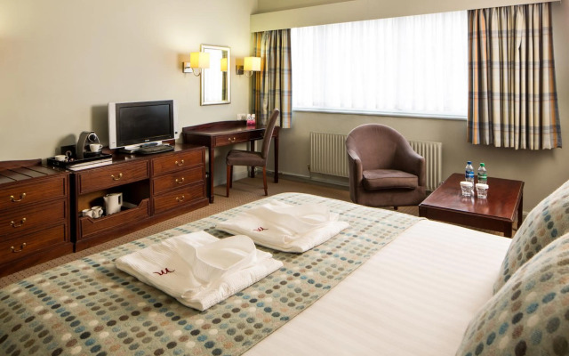 Mercure York Fairfield Manor Hotel