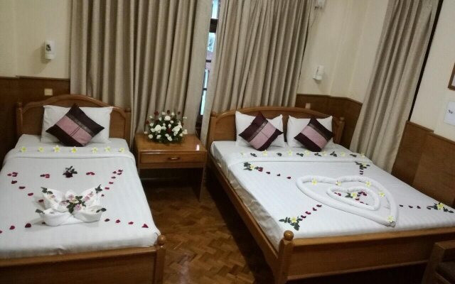 Gold Star hotel