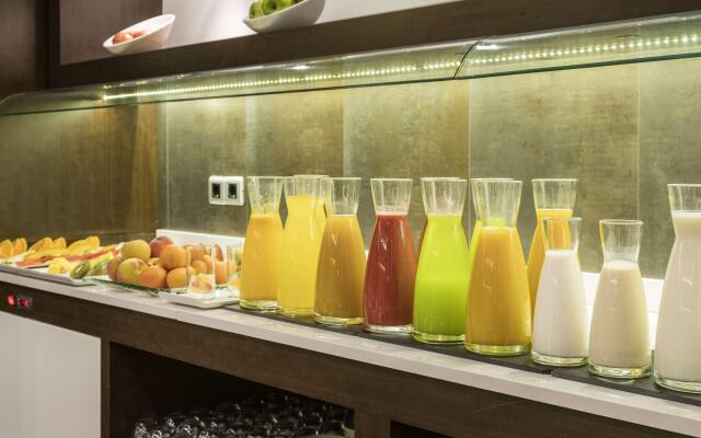 Hotel ILUNION Suites Madrid