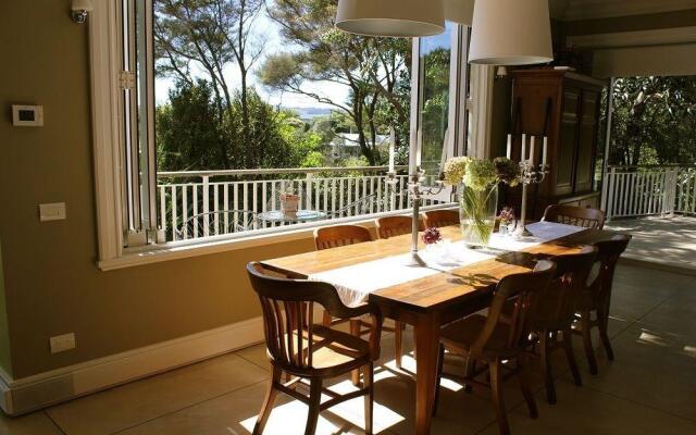 970 Lonely Bay Lodge