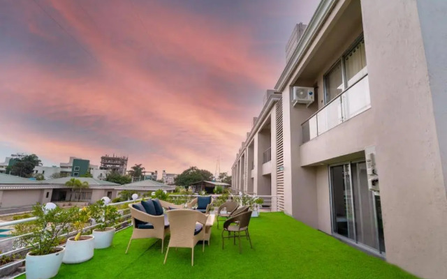 The Retreat-Pool Villa 5BHK with private indoor pool