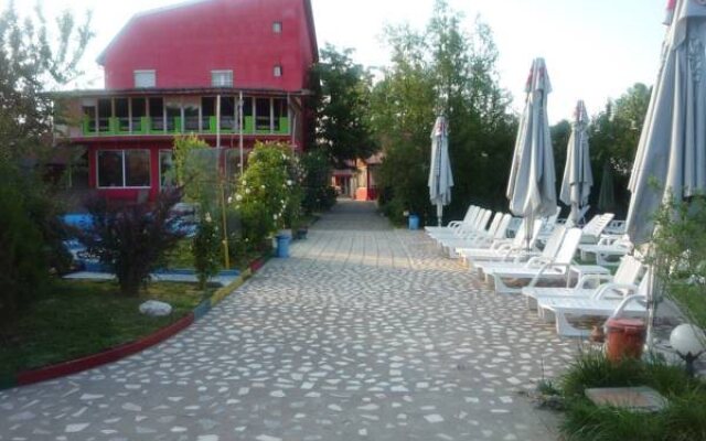 Pension Motanul Galanton