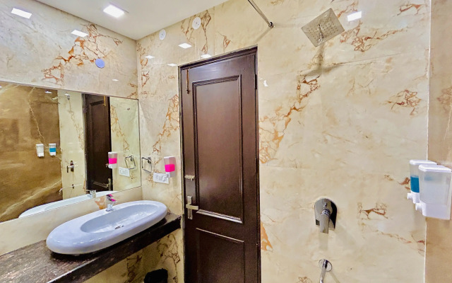 Park Stylish Studio, Dlf, Cyber City, Sector 25