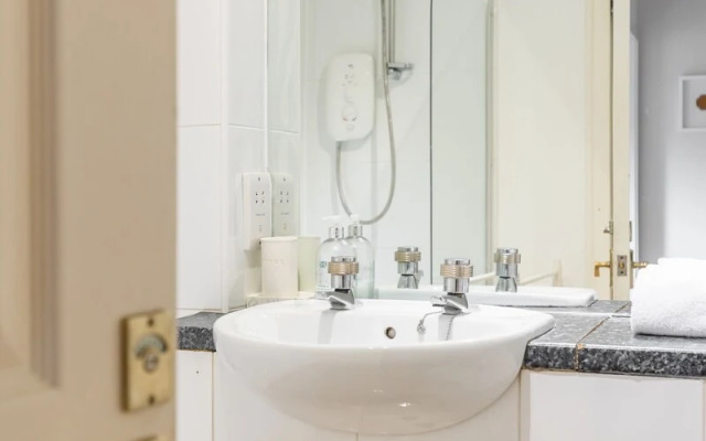 Amazing Castle View Apartment