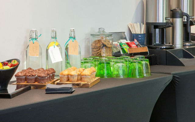 Holiday Inn Swindon by IHG