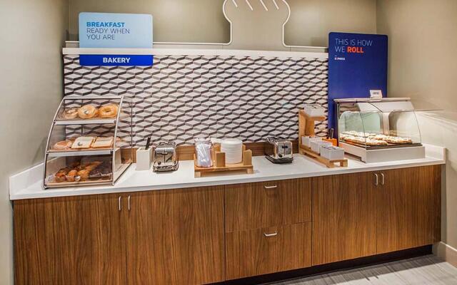 Holiday Inn Express Washington DC Downtown by IHG