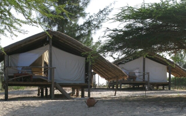 Campement Lodge Océan & Savane