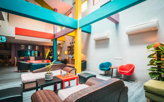 Behind The Scene Hotel Club @ Samui