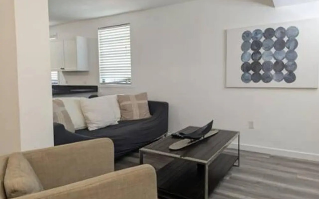 Pool Parking 2 Bedroom Retreat Sleeps 5