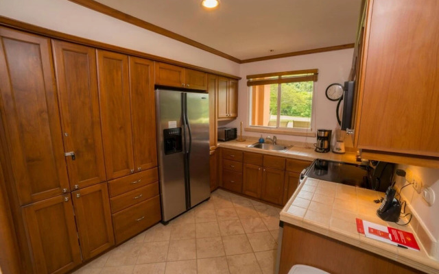 Veranda 8F - 2 bdr 2 Bath - Condo