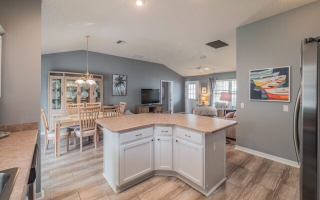 Deerfield Lane 1253 by White Pelican VR