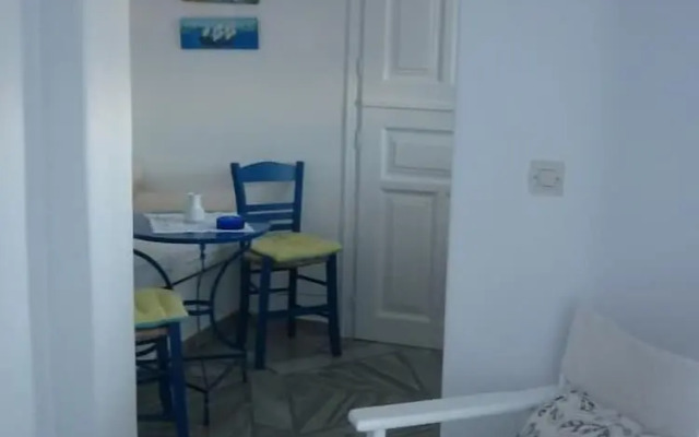 Nikoleta Kolympithres Paros
