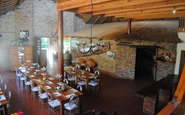 Matumi Game Lodge